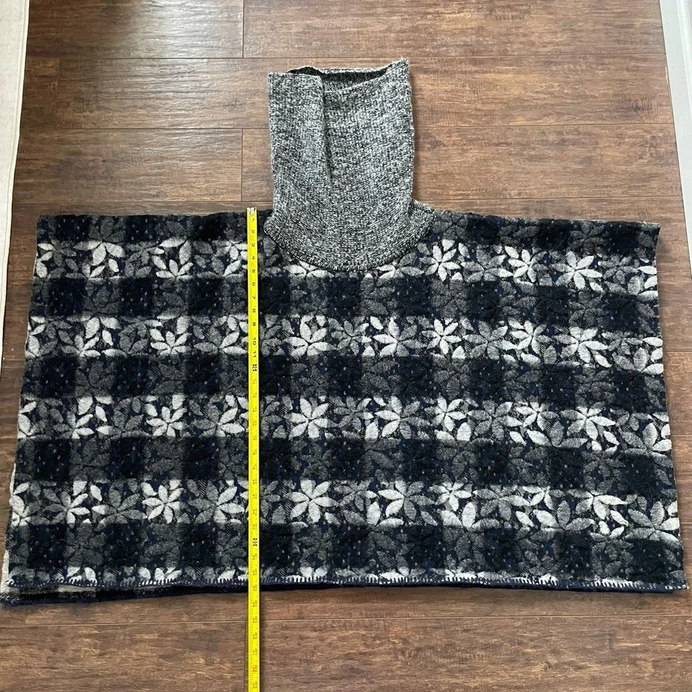 Anthropologie Wintertide Reversible Warm Wool Blend‎ Poncho One Size